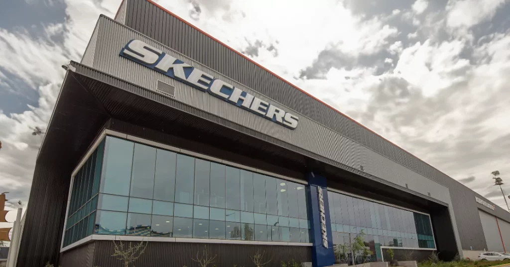 Skechers fachada